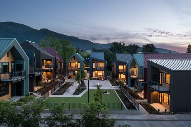 Photo - 174 Garfield St