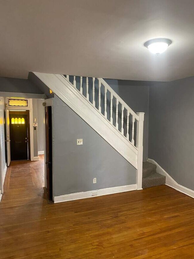 Photo - 2851 W Lafayette Ave