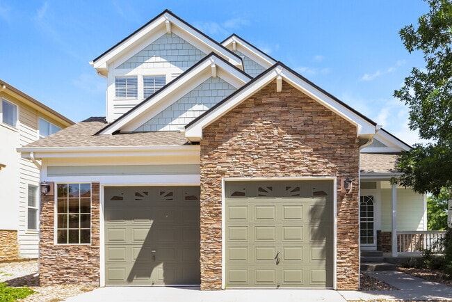 Building Photo - 1711 Red Poppy Dr