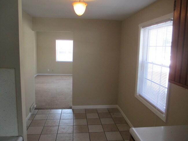 Photo - 1831 Parkdale Dr