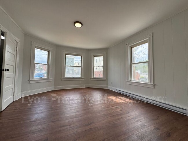 Photo - 19 Chester St Unit 1F