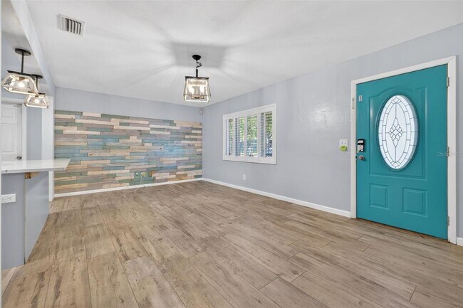 Photo - 3121 30th St N