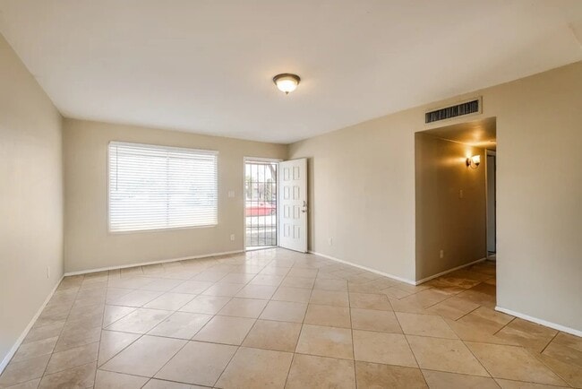 Photo - 3154 N 64th Dr