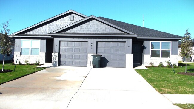 Building Photo - Cherry Laurel Lane Rental