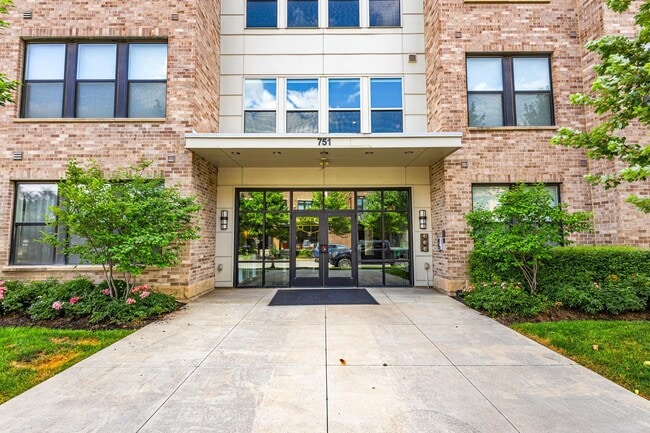 Photo - 751 N 6th St Unit 412