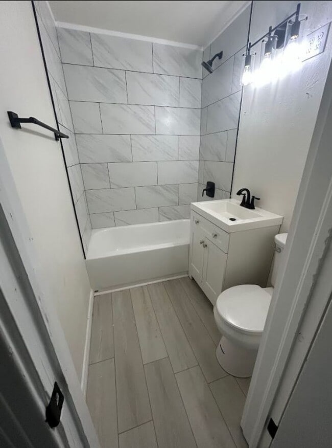 Building Photo - 3 Bedroom Rent to Own Home Available!