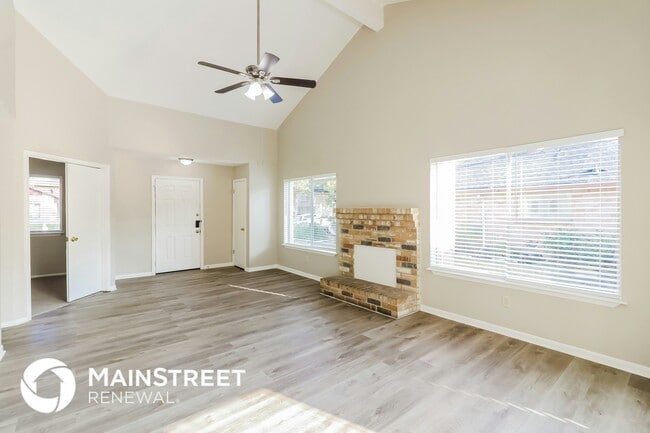 Photo - 15830 Gatebriar Dr