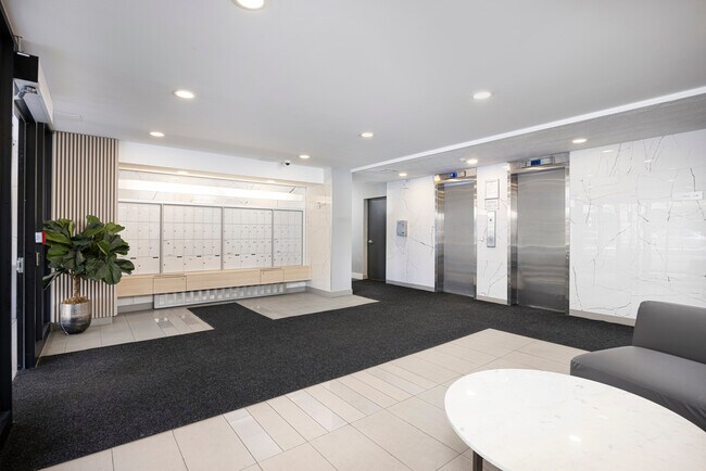 3575 BATHURST ST