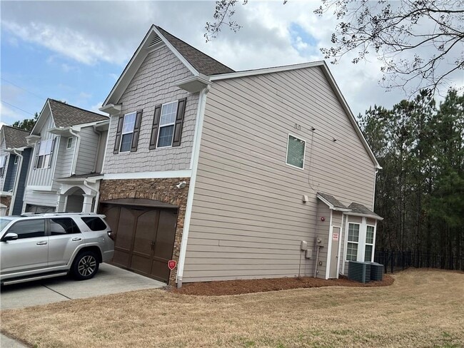 Photo - 3338 Castleberry Village Cir