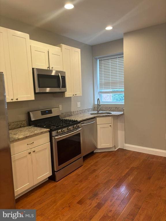 Photo - 411 Robert St