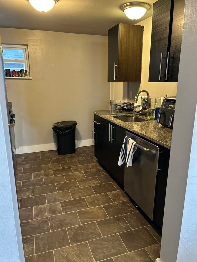 Photo - Whole house 4 bedroom