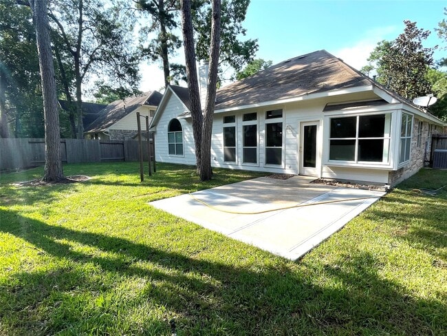 Photo - 71 E Hobbit Glen Dr
