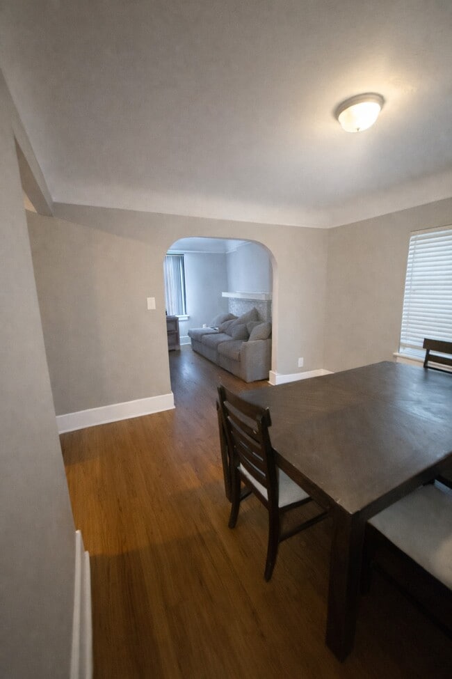 Photo - 14917 Cleophus Ave