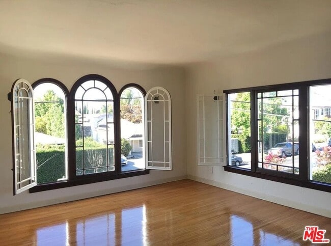 Photo - 1901 N Commonwealth Ave Condo Unit 9