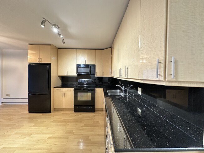 Photo - 1349 N Dearborn St Unit F41