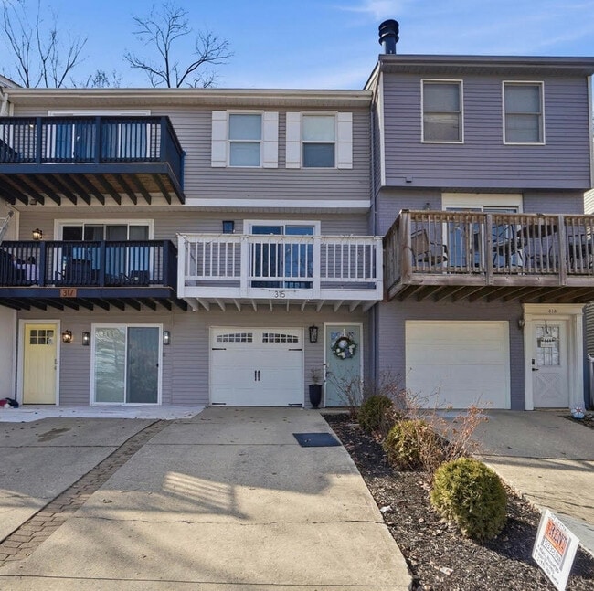 Photo - 315 Western Ave