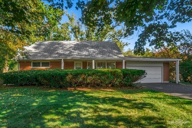 Building Photo - 38W686 Glenview Dr Rental