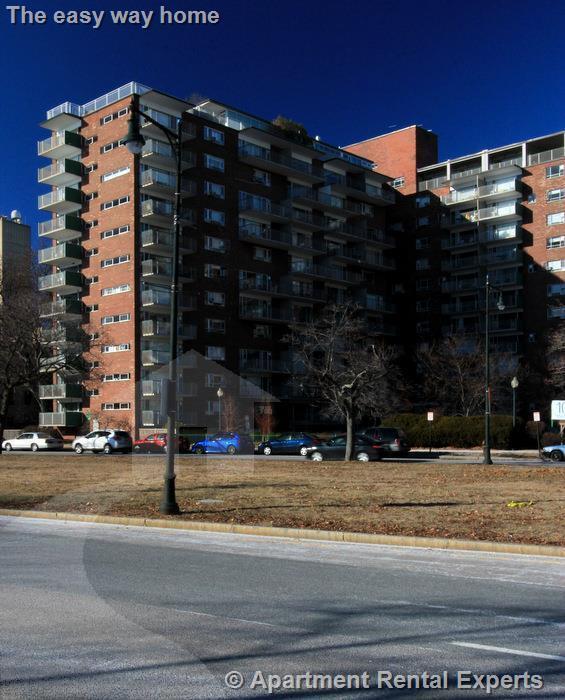 Building Photo - 100 Memorial Dr Unit #11-15C Rental