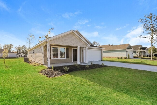 Photo - 560 Riverwalk Cir