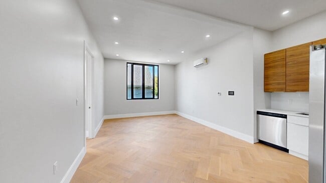 Photo - 1 Jackson St Unit 204