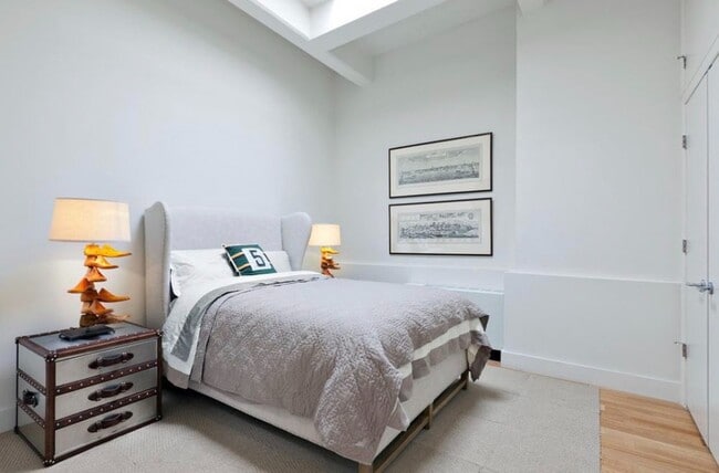 90 Horatio St Unit 4B