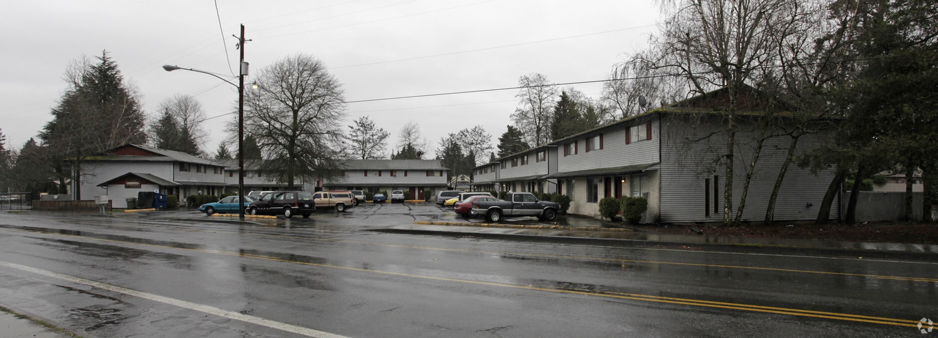 Sirrah Court Apartments - Sirrah Court Apts