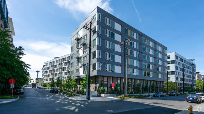 Cascade Apartments Exterior - Cascade Rental