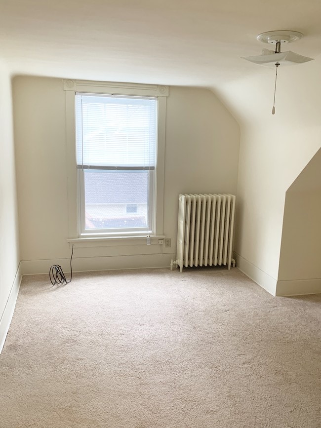 Photo - 423 Gotham St