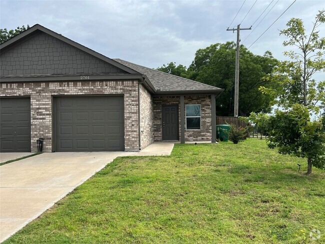 Building Photo - 2701 Ginger Ct Rental