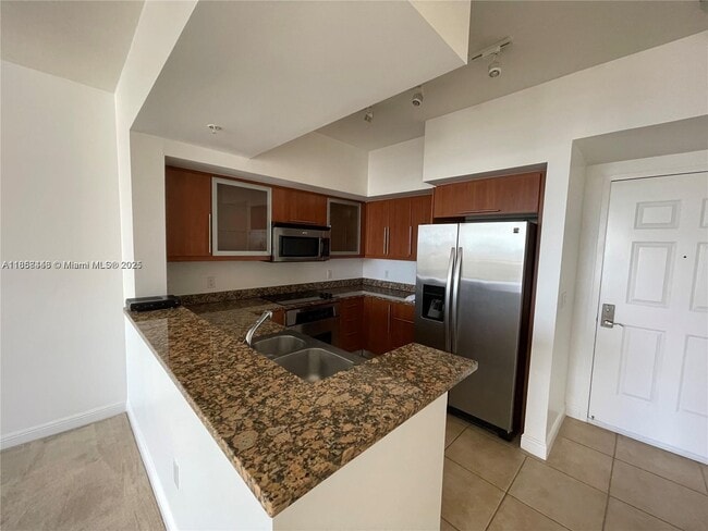 Photo - 888 Douglas Rd Unit PH13