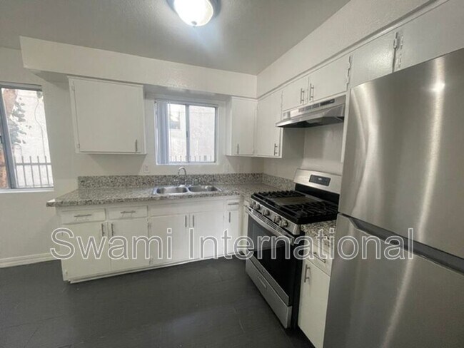 Photo - 345 Stepney St Unidad 04