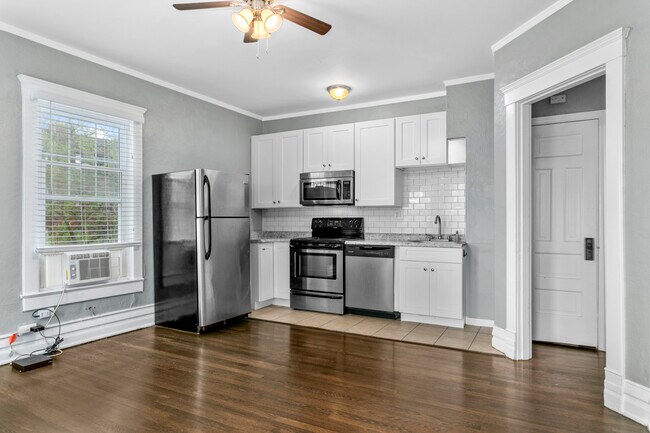 Photo - 4148 Warwick Blvd