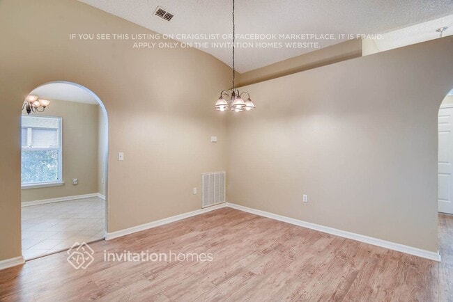 Photo - 3902 Upmann Dr