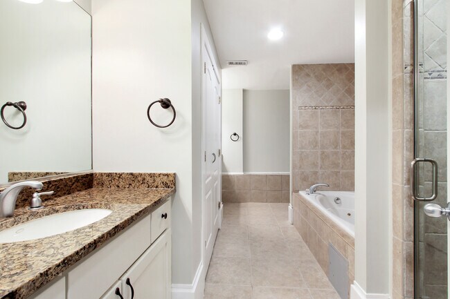 Photo - 836 Park Ave Unidad #A