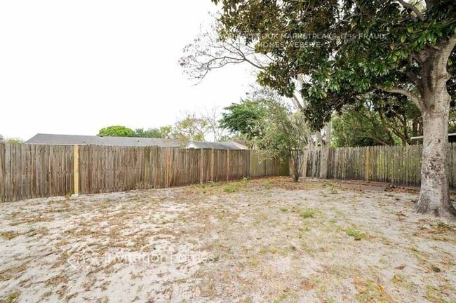 Photo - 2324 Fulton Way SW