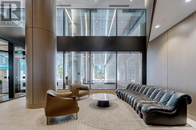 Photo - 3 Concord Cityplace Wy Unité 5710