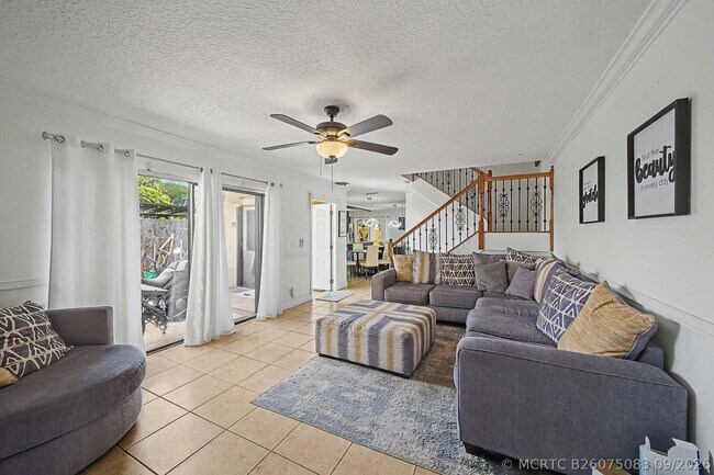 Photo - 149 Lake Arbor Dr