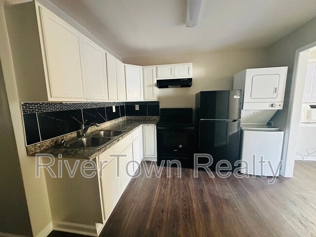 Photo - 806 Baltimore St