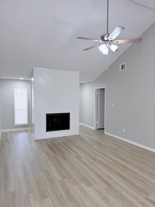 Photo - 1315 Tiny Tree Dr