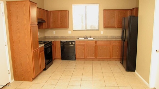 Photo - 1938 E Loma Vista St