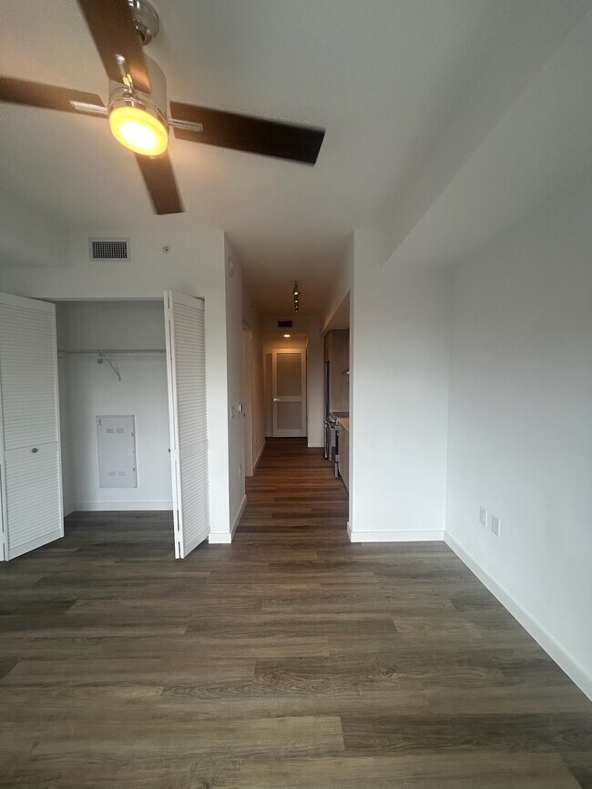 Photo - 418 NW 8th St Unit B3