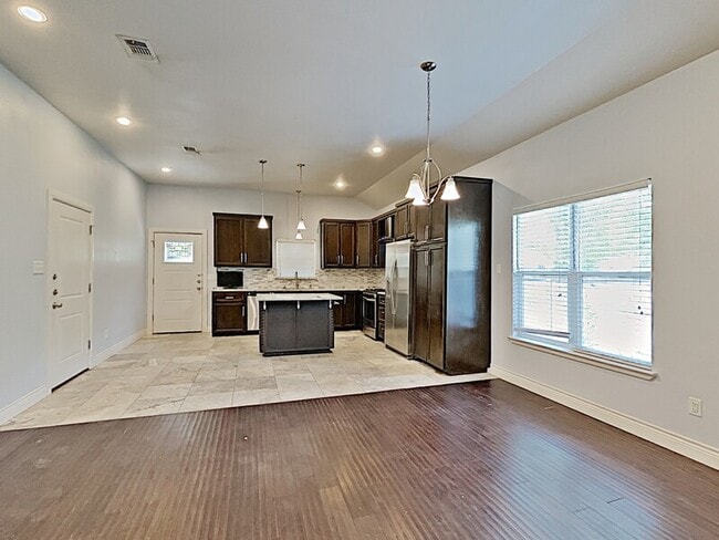 Photo - 1414 Record Crossing Rd Unit #B