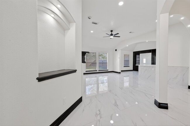 Photo - 10703 White Bridge Ln