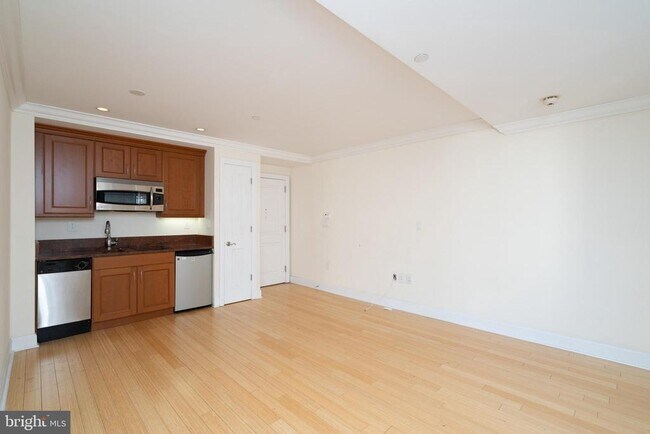 Photo - 1701 Locust St Unidad 1417