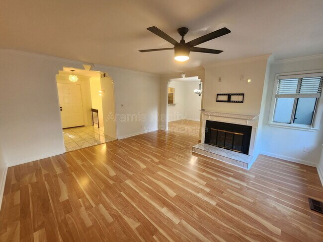 Photo - 14 Gilbert Trail NE