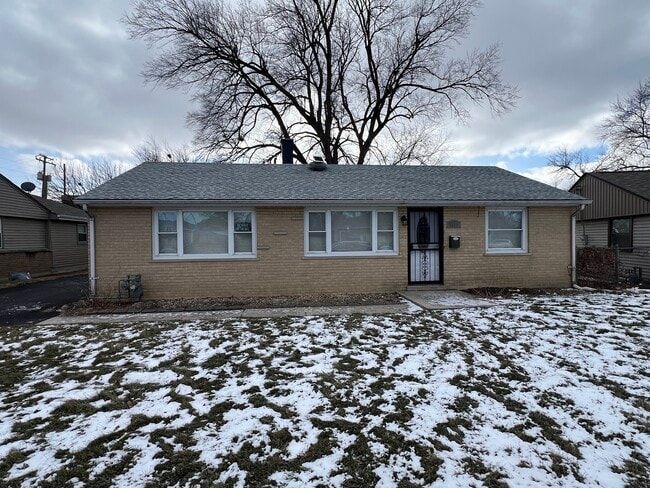 Building Photo - 4813 W 102nd St