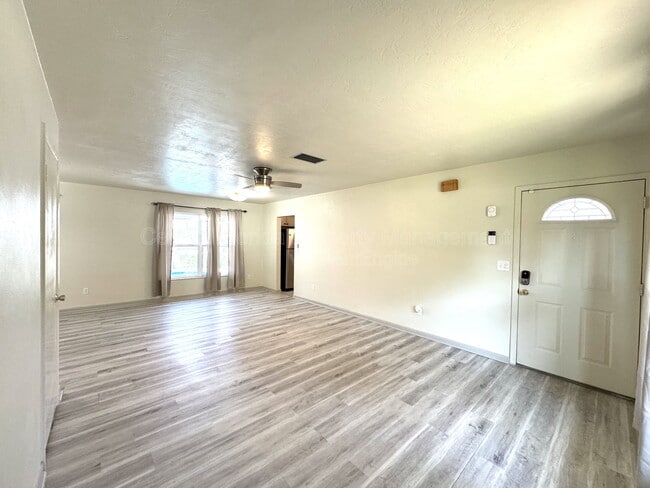 Photo - 1074 Gerona Ave