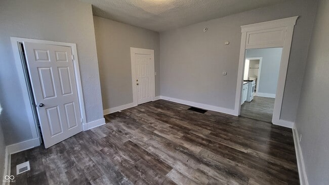 Photo - 1122 S Dearborn St