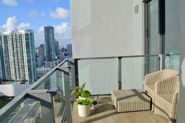 Photo - 68 SE 6th St Unit 2708