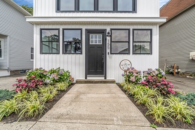 Photo - 155 Broadway